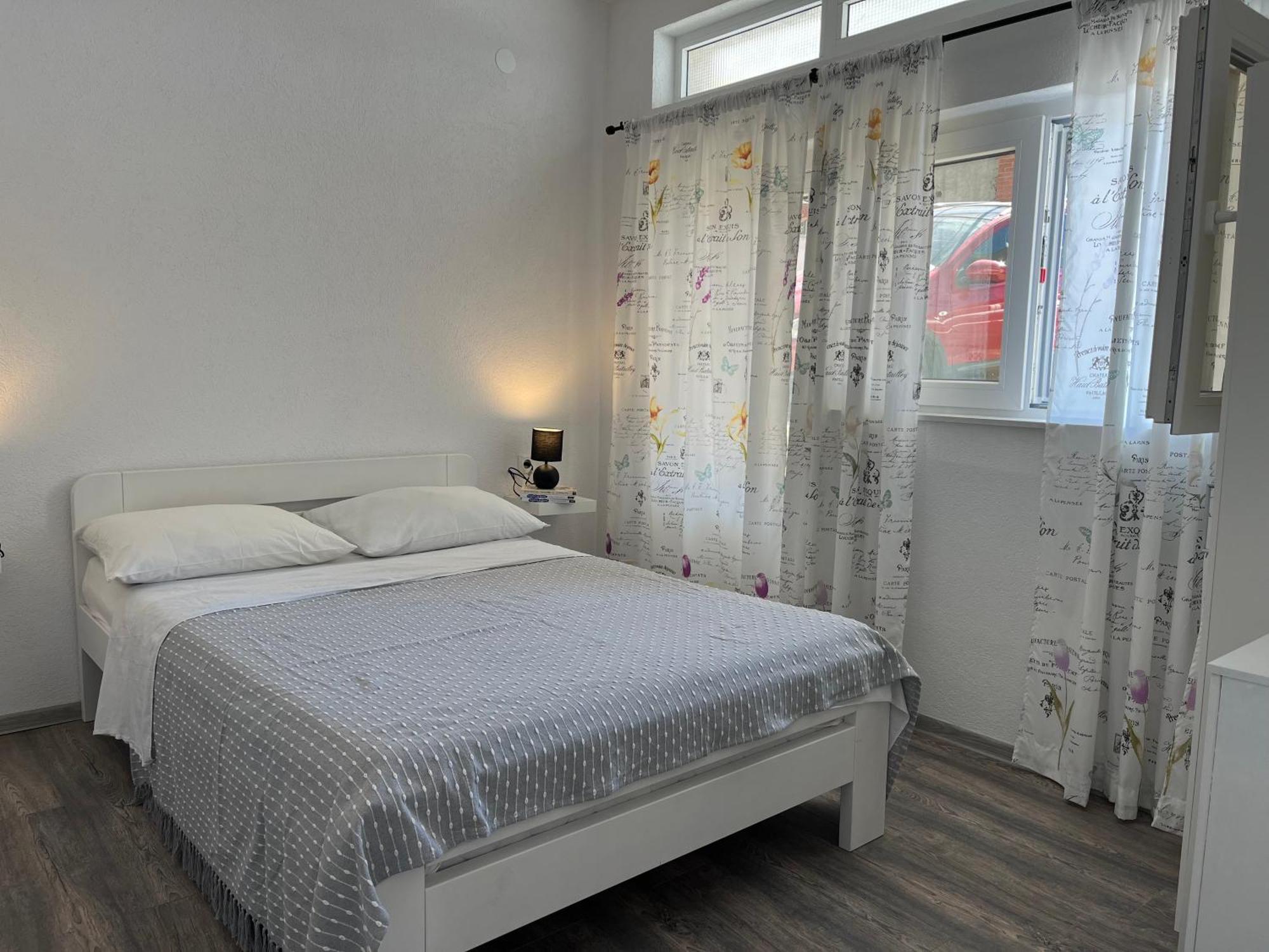 Apartment Makarska M&I, Free Private Parking Экстерьер фото