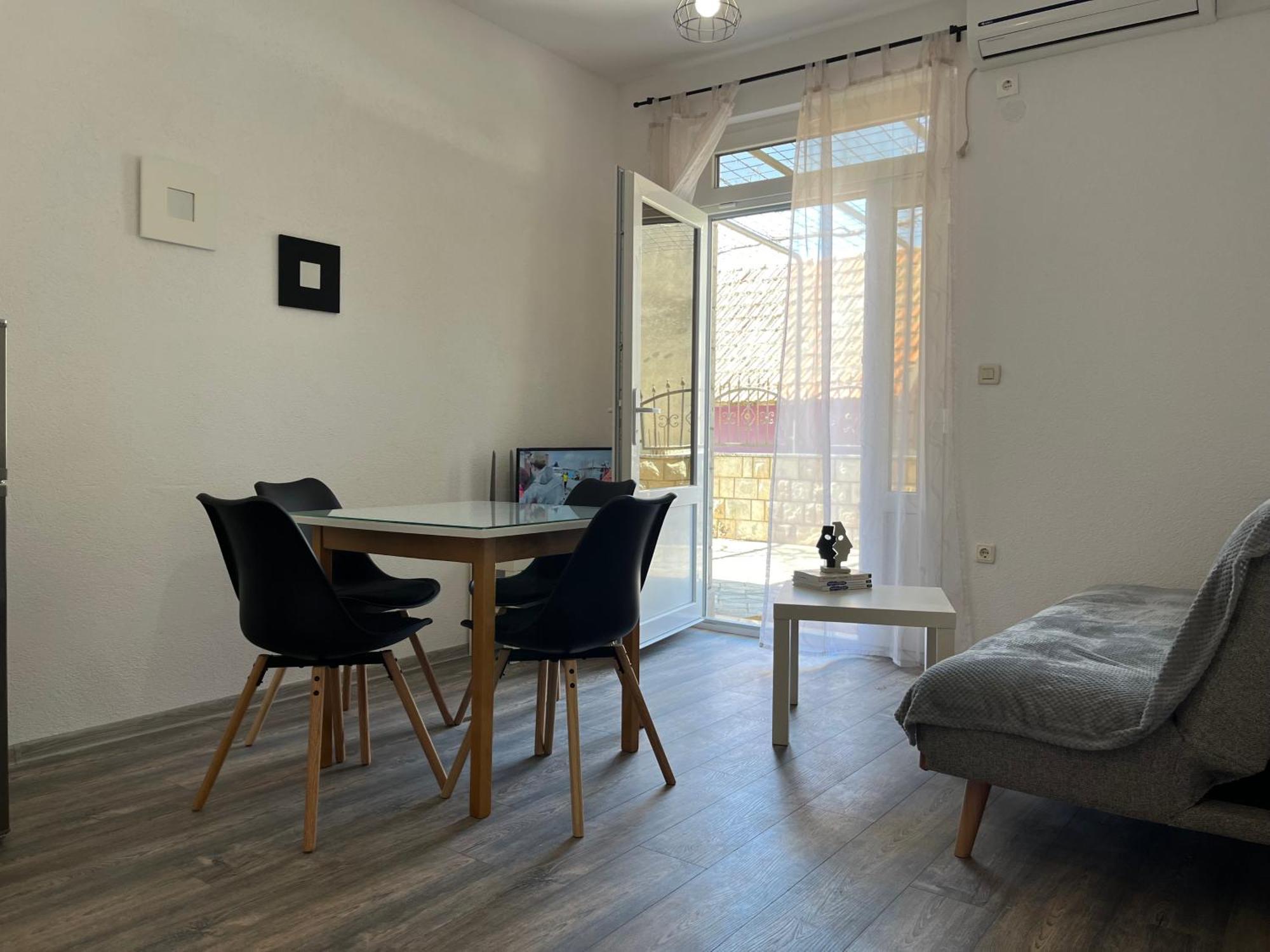 Apartment Makarska M&I, Free Private Parking Экстерьер фото