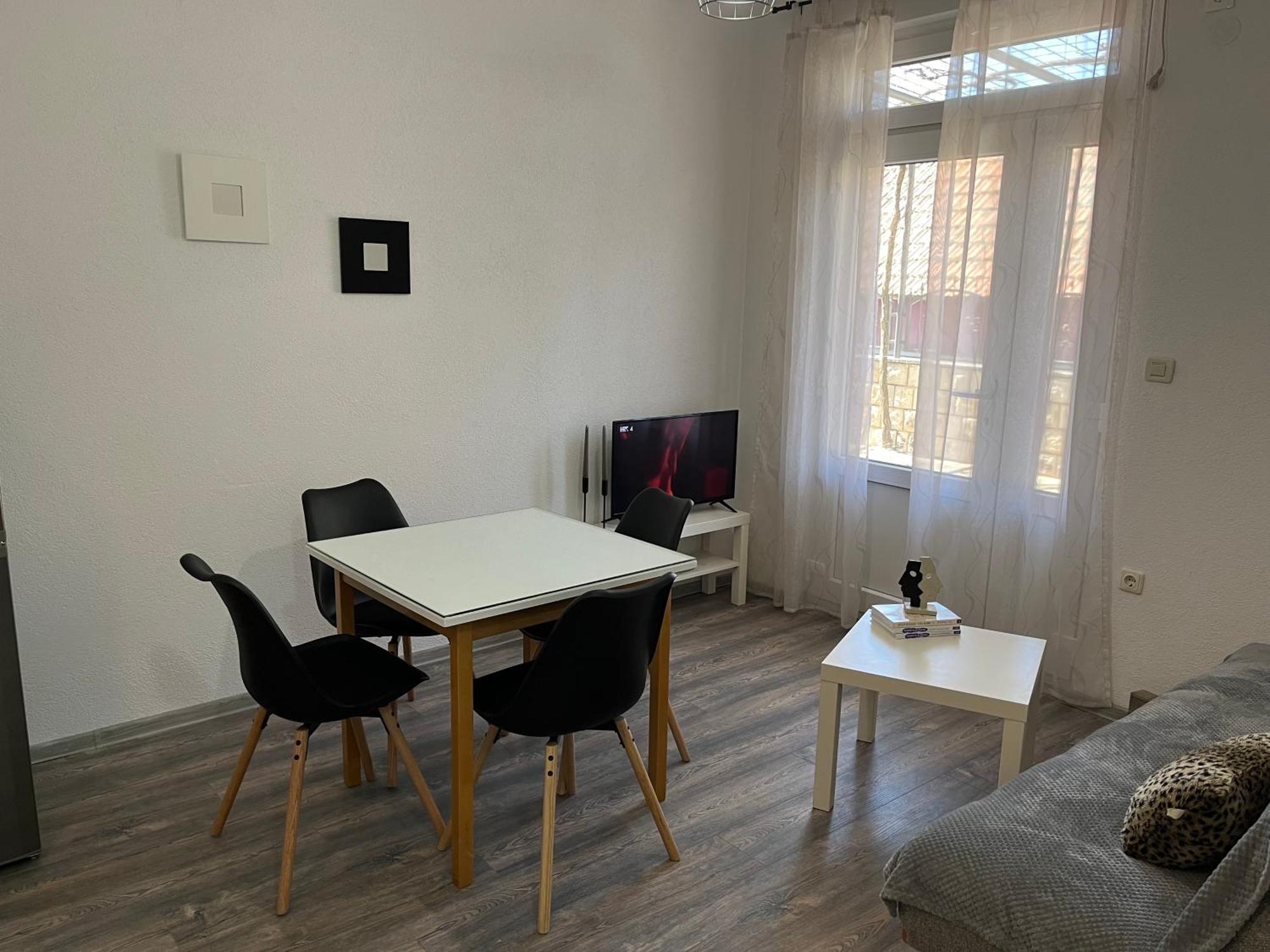 Apartment Makarska M&I, Free Private Parking Экстерьер фото