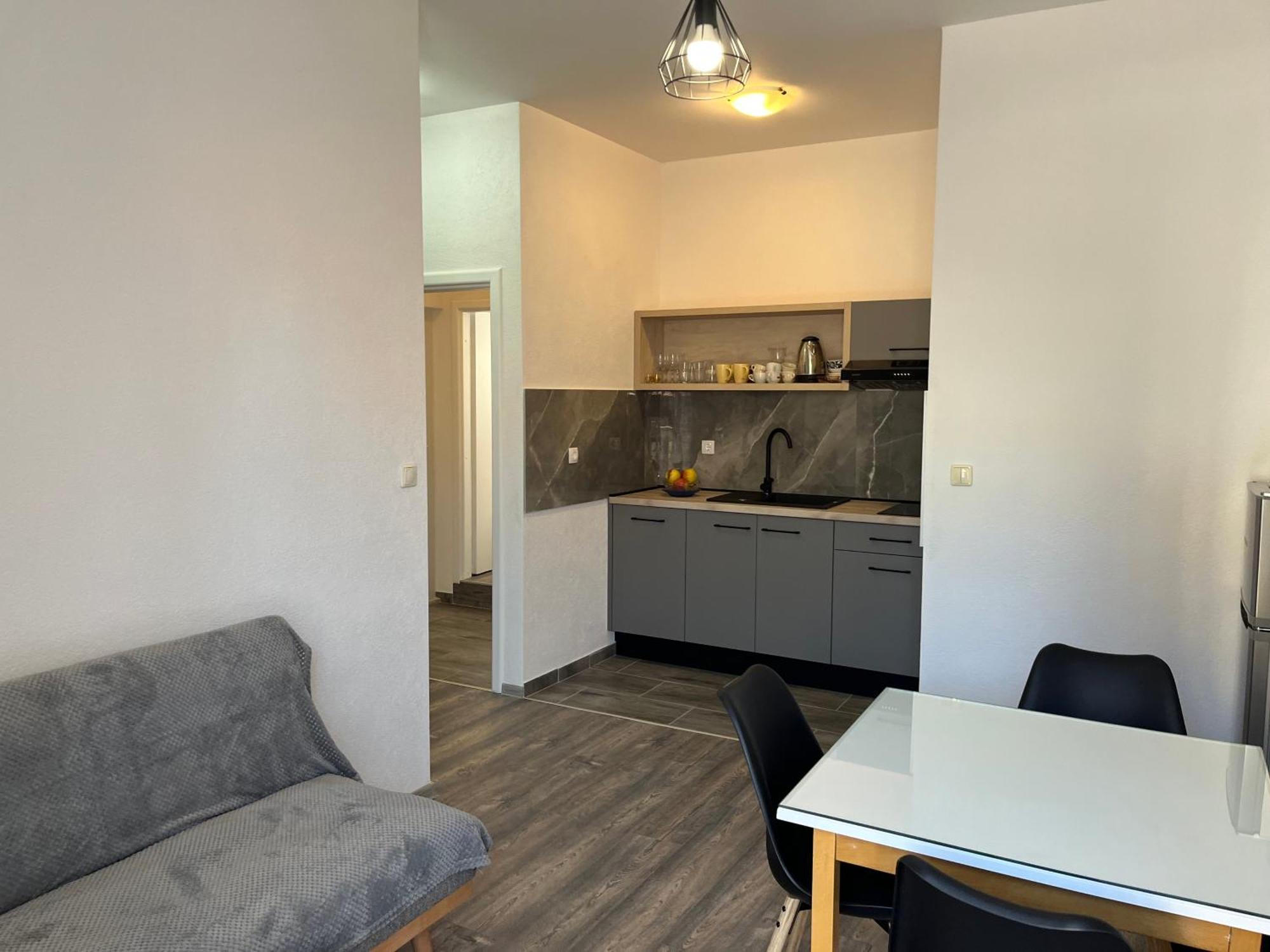 Apartment Makarska M&I, Free Private Parking Экстерьер фото