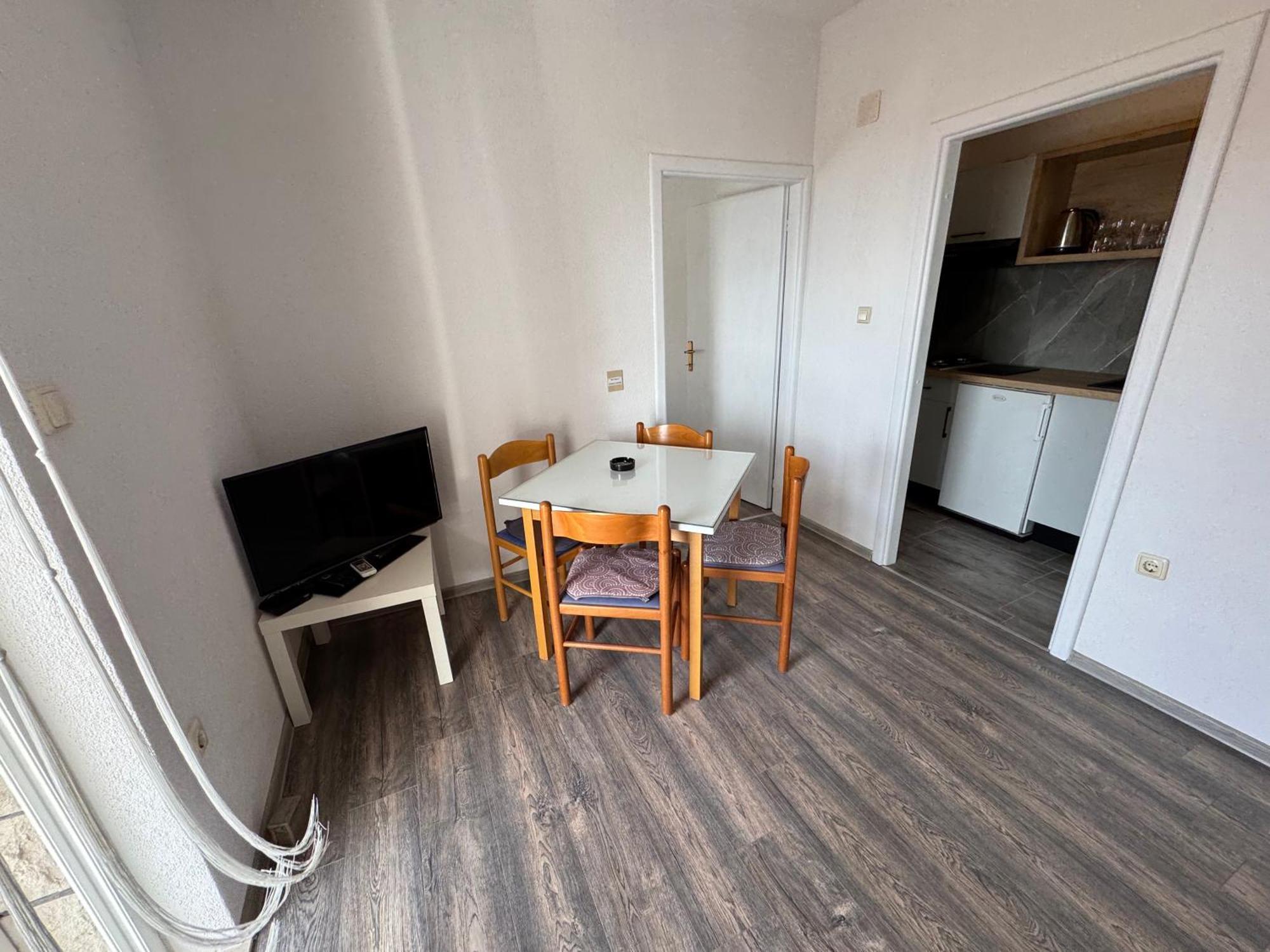 Apartment Makarska M&I, Free Private Parking Экстерьер фото