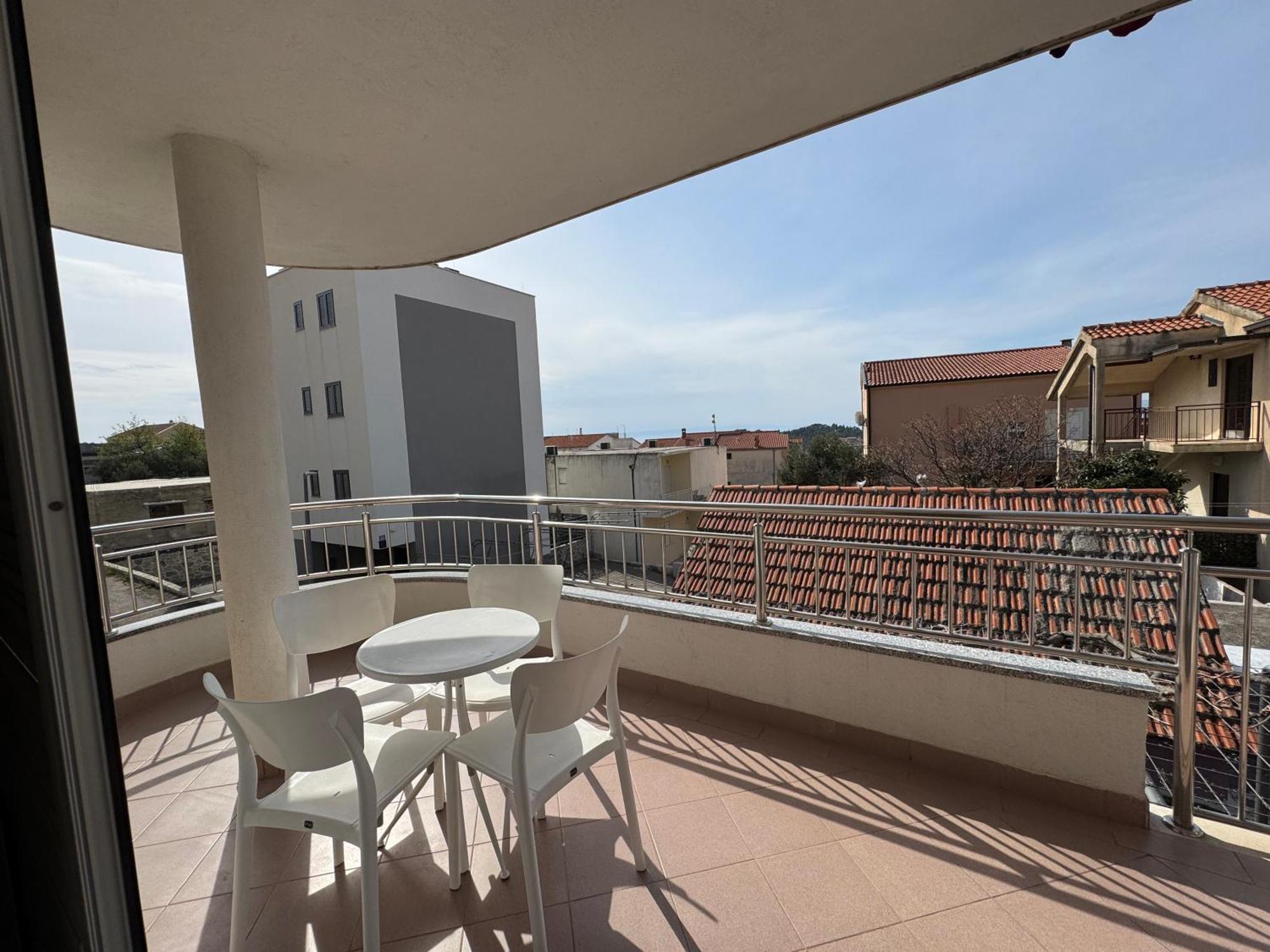Apartment Makarska M&I, Free Private Parking Экстерьер фото