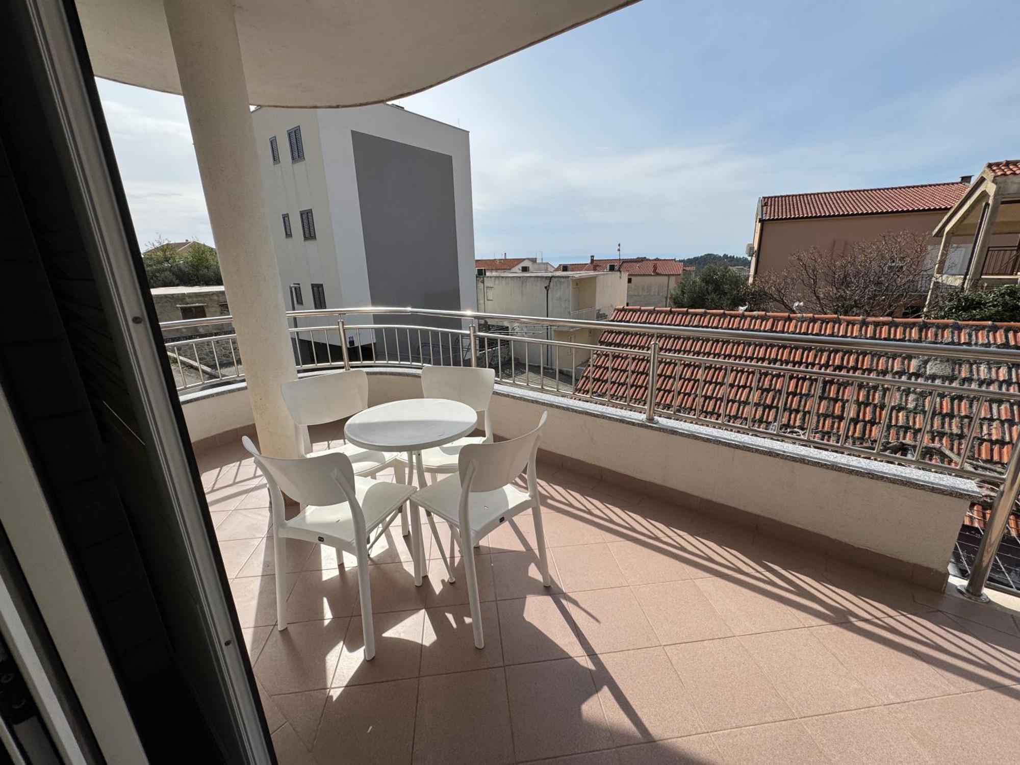 Apartment Makarska M&I, Free Private Parking Экстерьер фото
