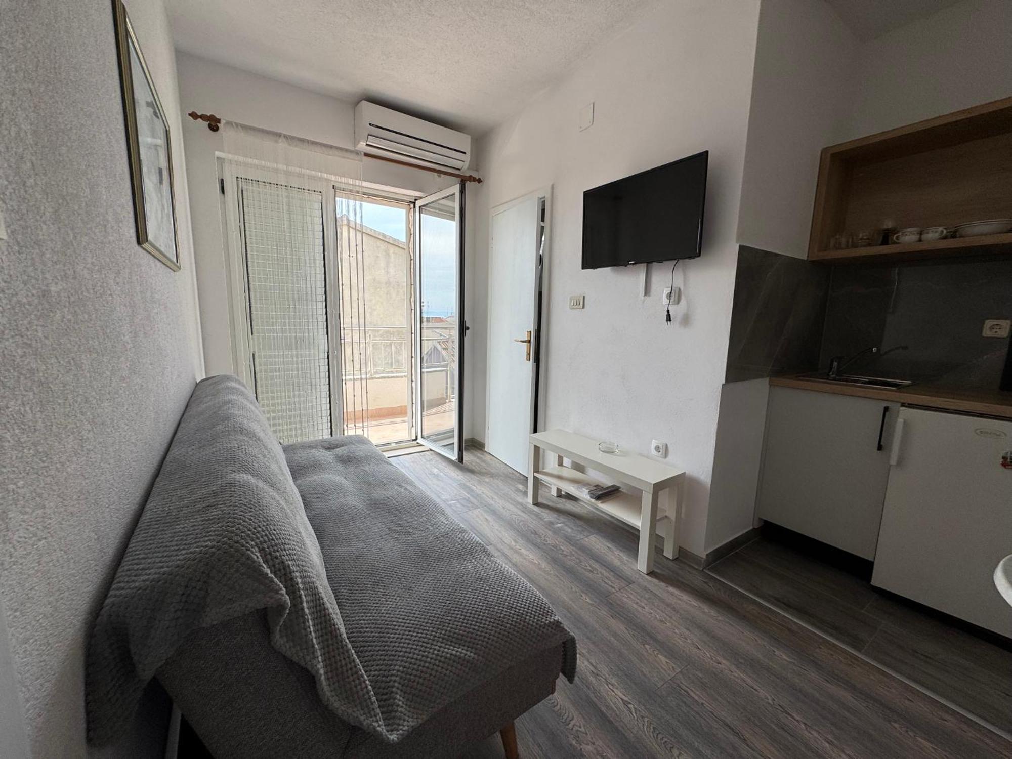 Apartment Makarska M&I, Free Private Parking Экстерьер фото