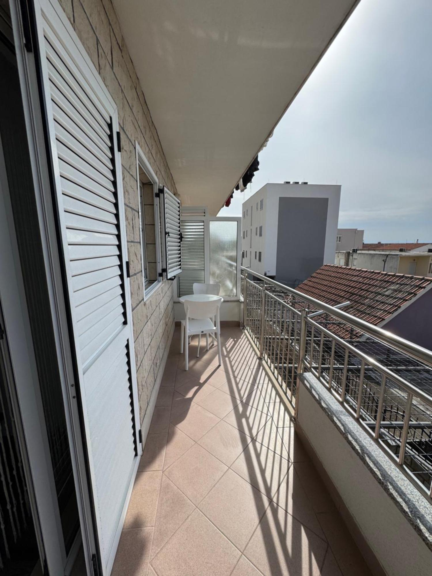 Apartment Makarska M&I, Free Private Parking Экстерьер фото